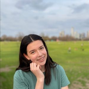 Meet your Posher, Alexis